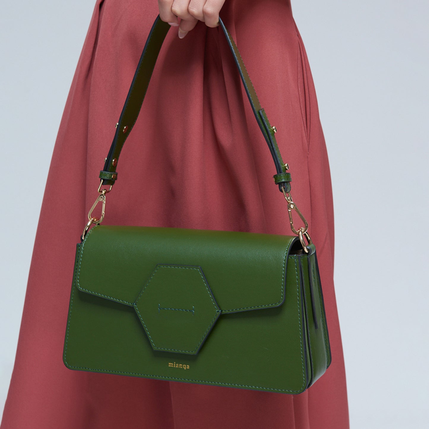 EUPHORBIA Vegan Cactus Leather Shoulder Bag Green